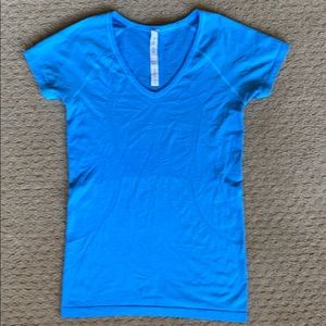 Lululemon Running Tee Sz 8 Ex cond Ret $50